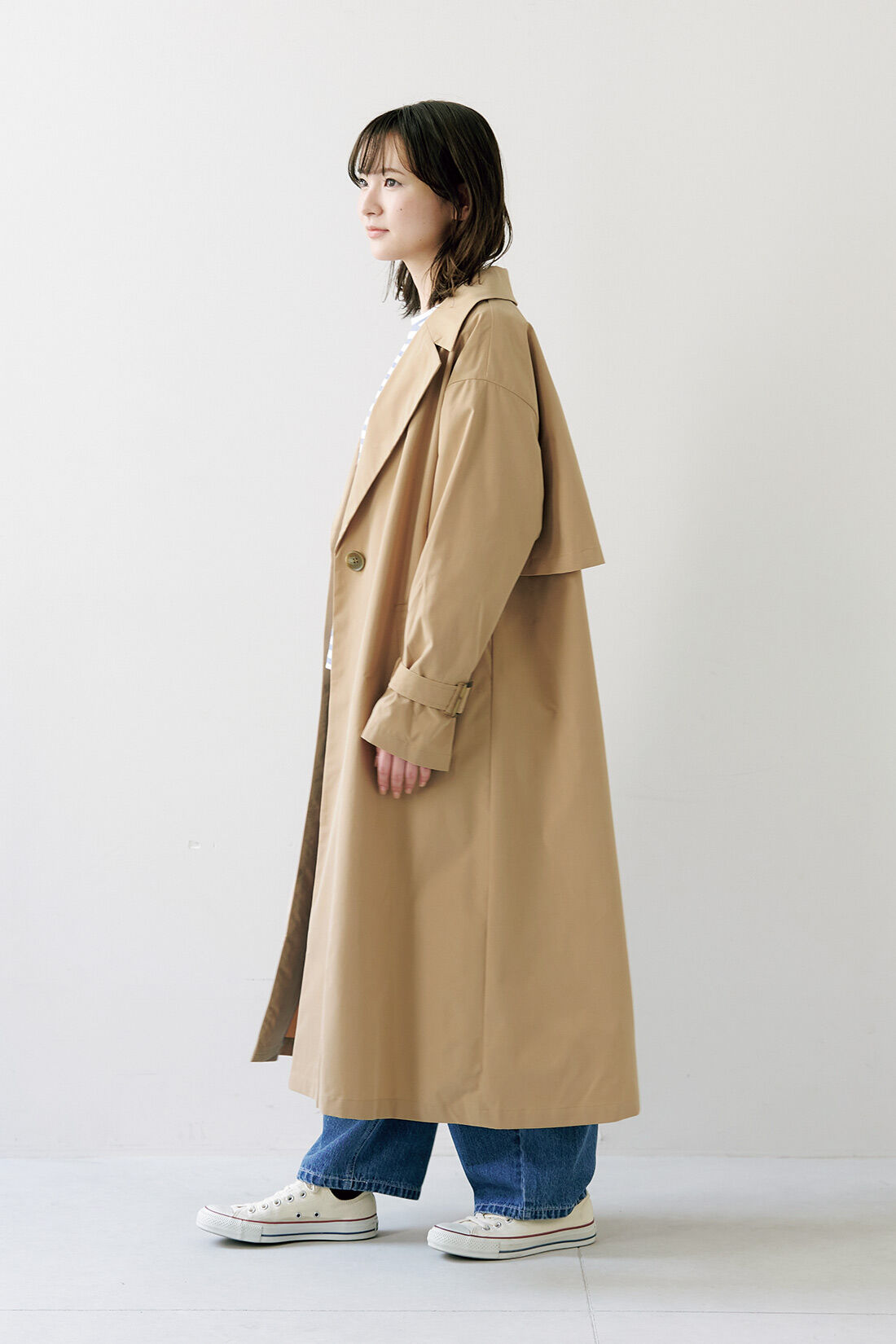 シロップ． 軽やかにはおれるカジュアルトレンチコート〈ベージュ