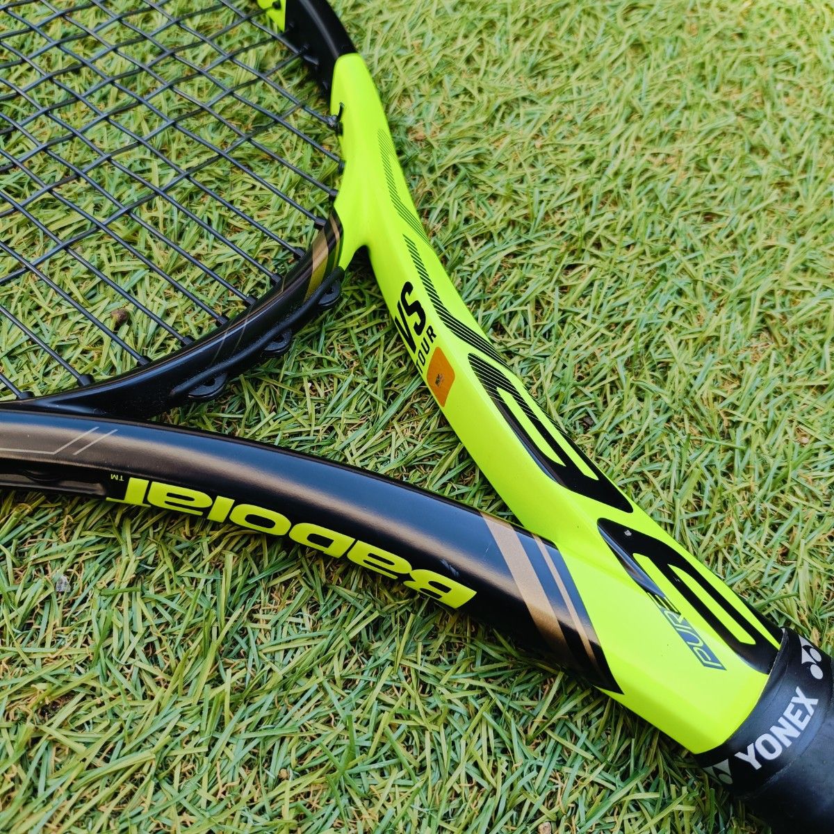 Babolat PURE AERO VS TOUR バボラ ピュアアエロ バーサスツアー 硬式