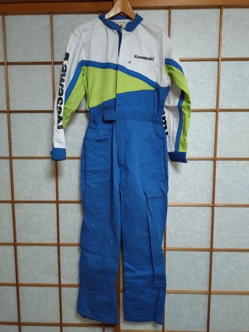 Kawasaki レースチーム オーバーオール カワサキレーシングチームは世界に1台のNinja ZX-10RRレプリカと3月末