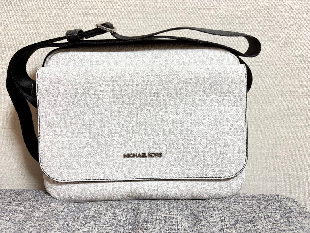 Susu0325 MICHAEL KORSショルダーバッグ Susu0325 様専用MICHAEL KORSショルダーバッグ - バッグ高価