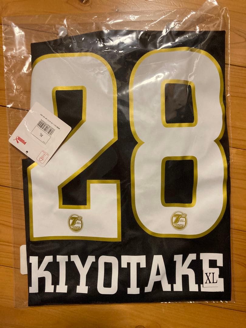 ト*ム様 大分トリニータ 2025 リミテッドユニフォーム HATTRICK（ハットトリック）-選手の想いをファンへ届ける公式