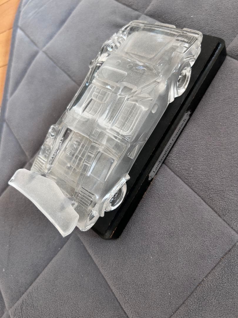 p*o様 ガラス製置物ランボルギーニ ランボルギーニ カウンタック クリスタル ガラス 置物 台座付き - メルカリ